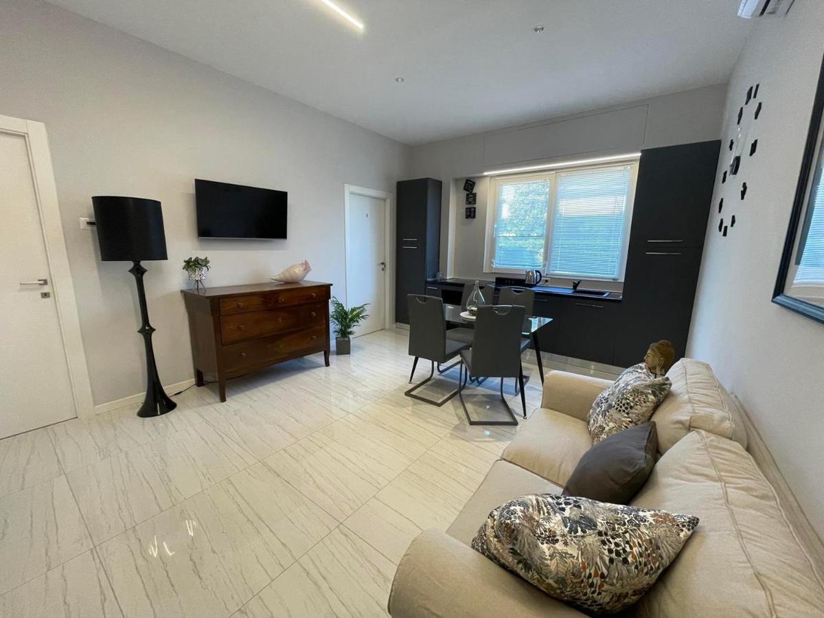 Otium Rooms / Camere E Appartamenti Morrovalle Εξωτερικό φωτογραφία